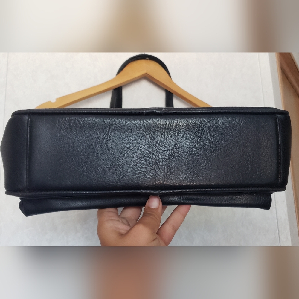 Matt & Nat Purse - Picture 3 of 8